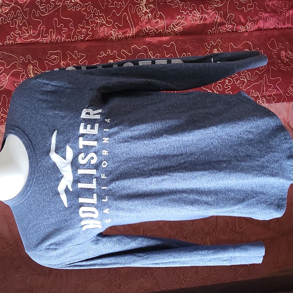 Hollister long sleeve top size XS